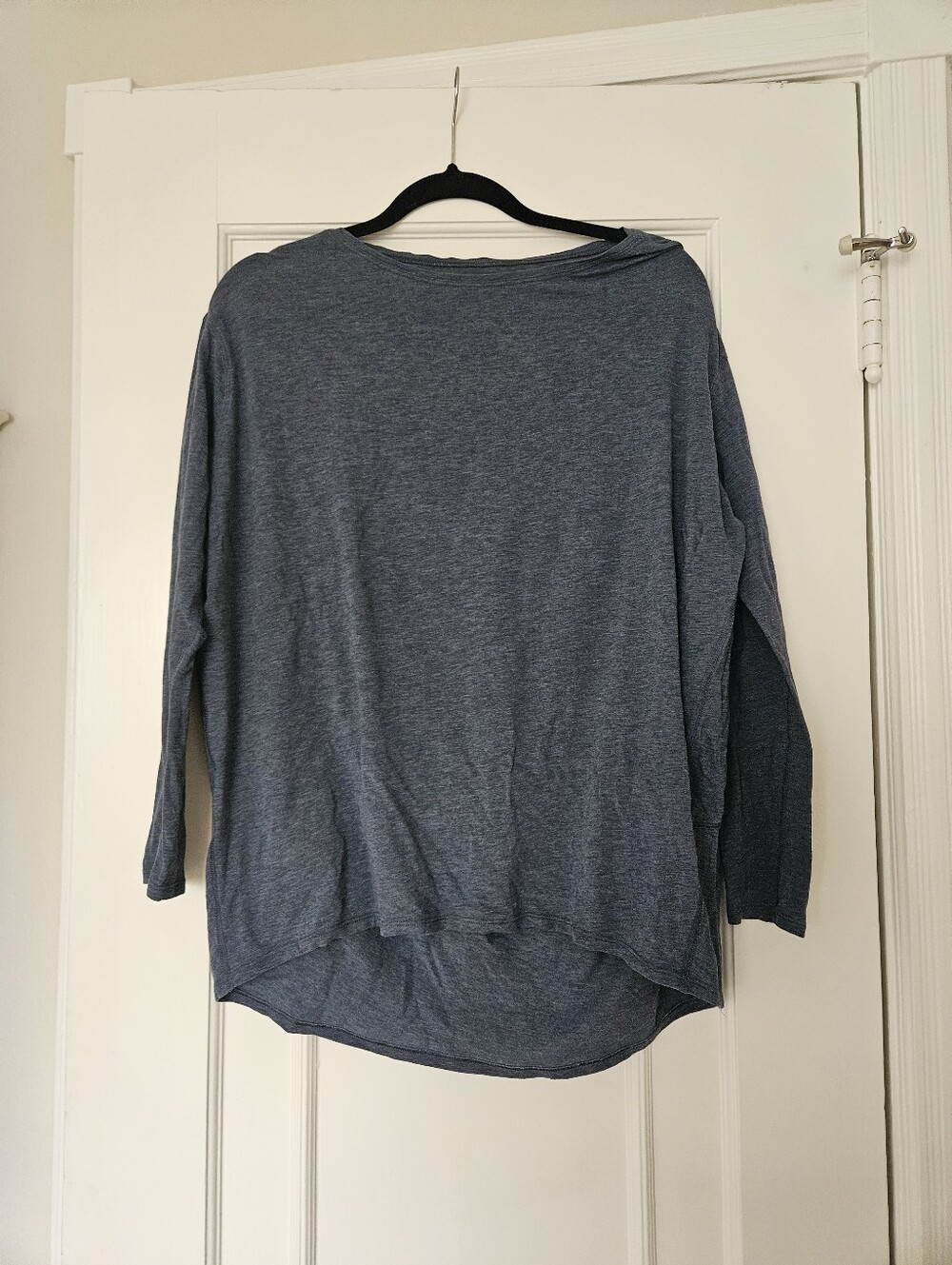 Lululemon Back in Action Tee Heathered Blue Size 8